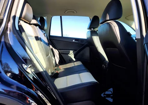 2017 Volkswagen Tiguan S z USA, uszkodzony, nr VIN WVGBV7AX5HW510332